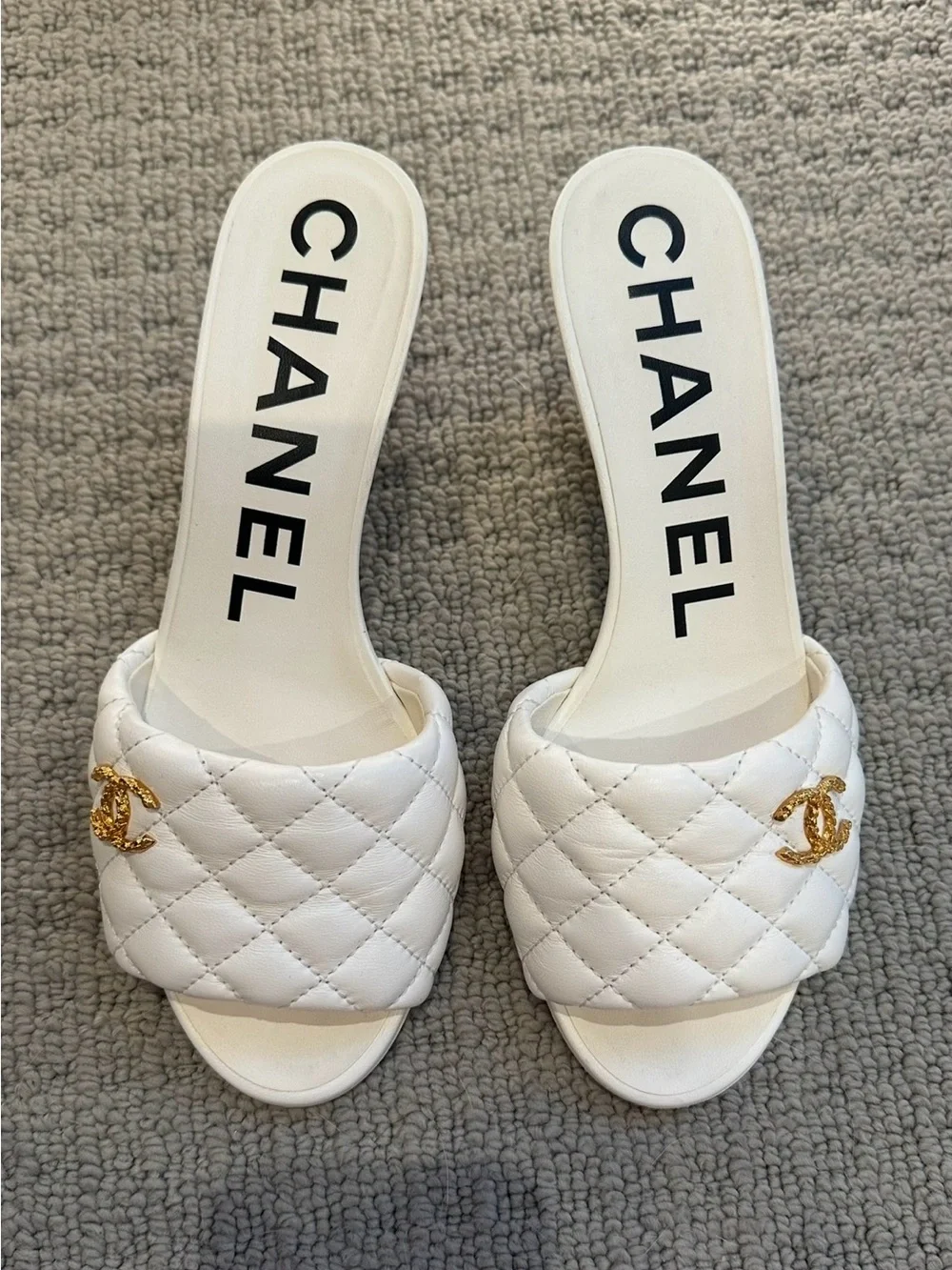 Authentic CHANEL Cream Quilted Lambskin CC Mule Heel 37.5 - Picture 2 of 5